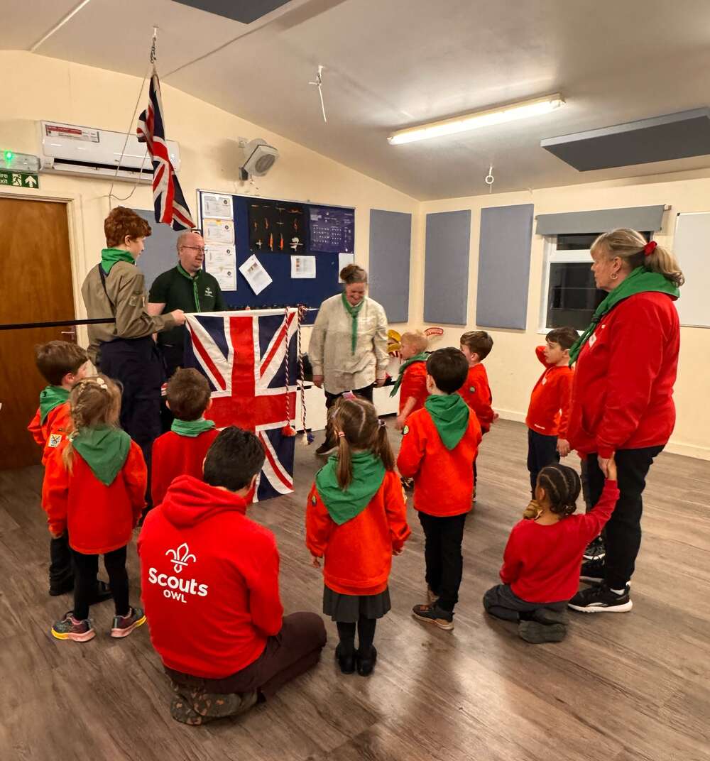 Squirrels Invest Their New Leader